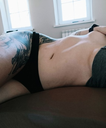 Со мной ты найдешь себе компанию для приятного времяпровождения или для встречи на одну ночь. Я сделаю все, чтобы ты почувствовал себя желанным и удовлетворенным. У меня есть фото, которые подтвердят мою красоту и сексуальность. С радостью услышу о твоих фантазиях и помогу их воплотить в реальность. Кроме того, я обладаю опытом и скромностью, поэтому мы сможем насладиться не только телесными удовольствиями, но и интересными разговорами. Если ты готов окунуться в мир страсти и наслаждения, то я жду тебя. 💋 2369, 23 года