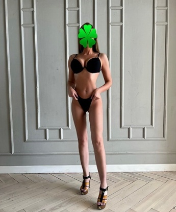 Привлекательная и чувственная леди приглашает на чашечку горячего чая в уютную обстановку. После чая обещаю окунуть тебя в мир страсти и удовольствия. Только для тебя! 5128, 20 лет